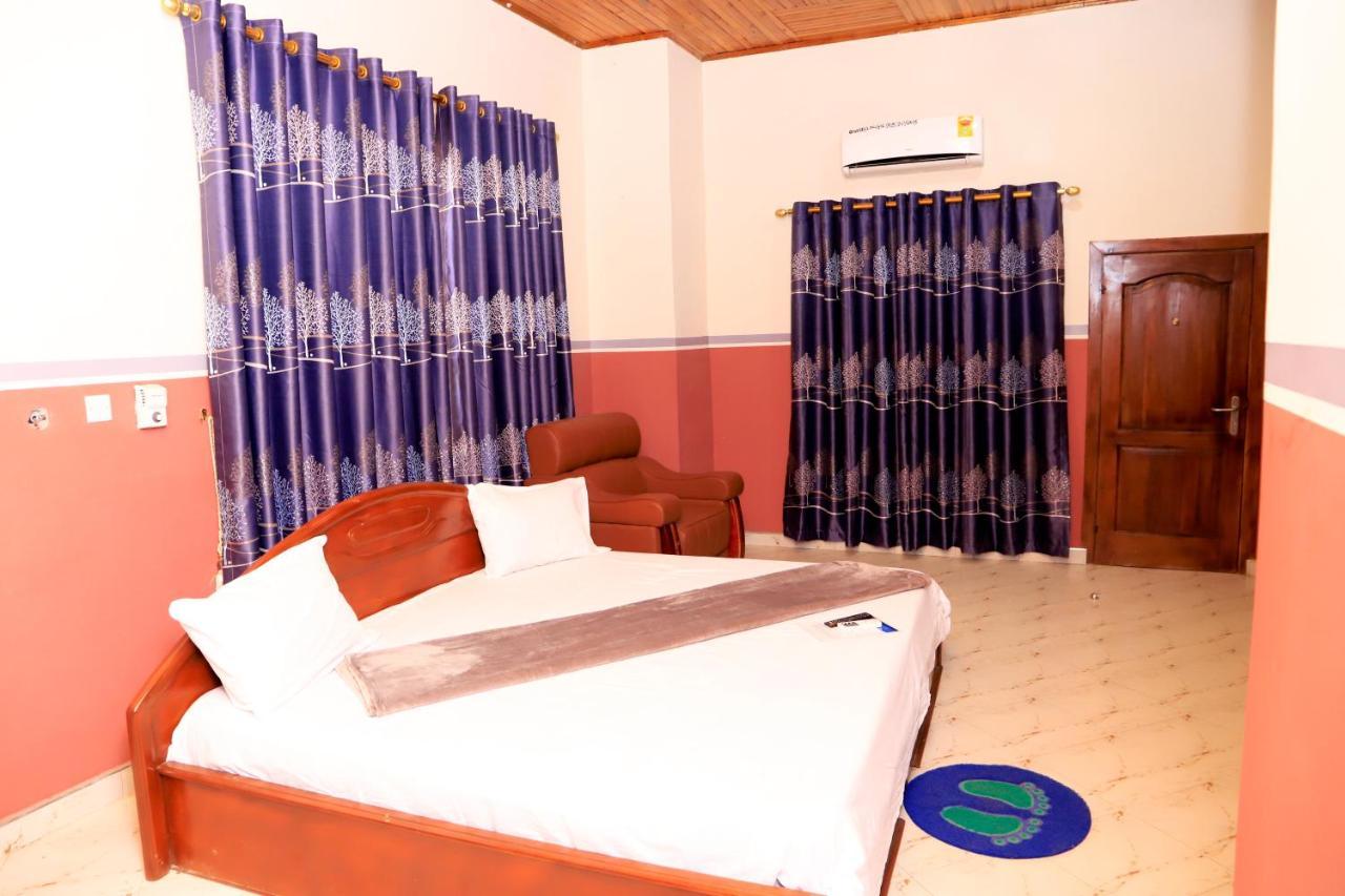 Osaah Bema Lodge Antoa ภายนอก รูปภาพ